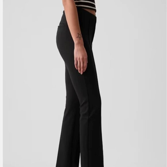 NWOT Women’s GAP Mid Rise Ponte Kick Pants 18 Long - Picture 3 of 8